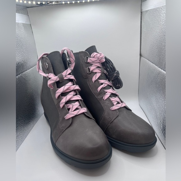 NWT Sorel Evie II wedge boots, gray/pink size 9 - Picture 2 of 12